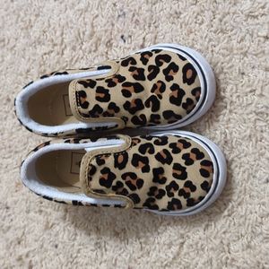 Leopard Vans